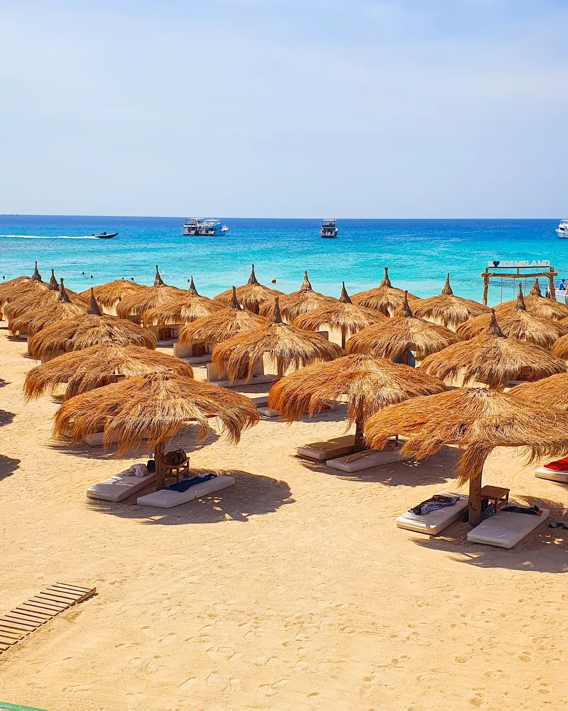 Welcome to Eden Island 🏝 Hurghada EgyptWe have discovered another paradise place to turn you
